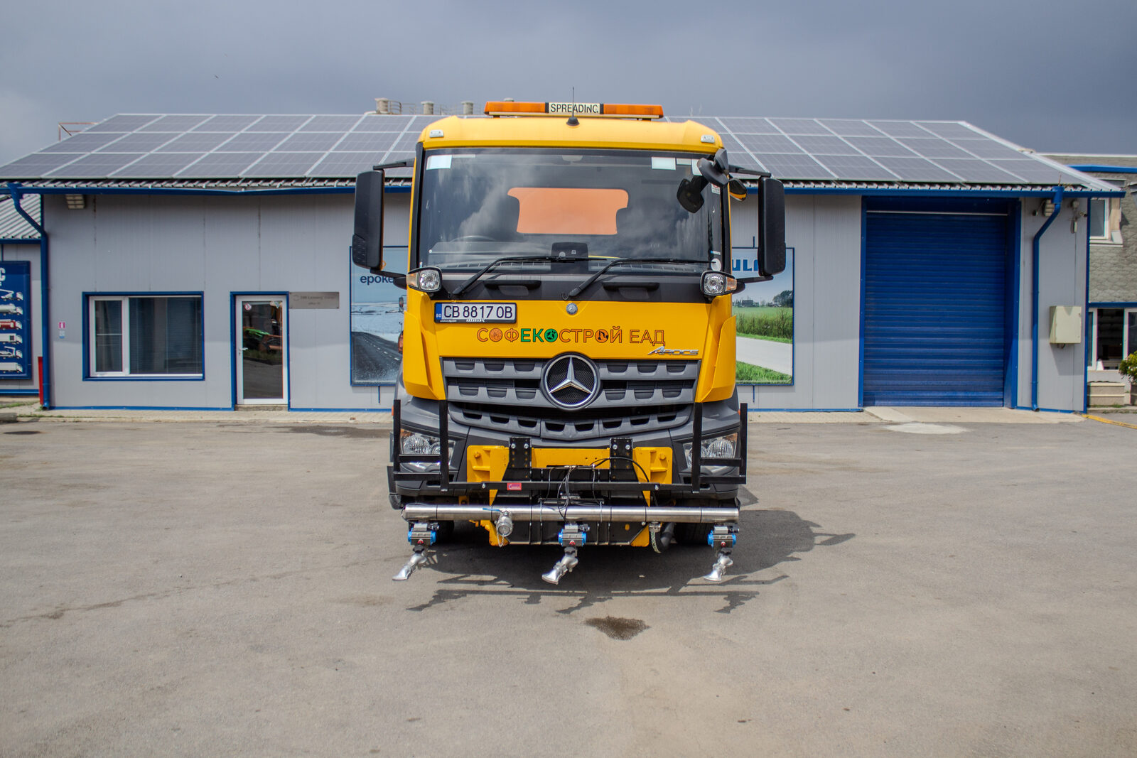 Mercedes-Benz Arocs — specialised body