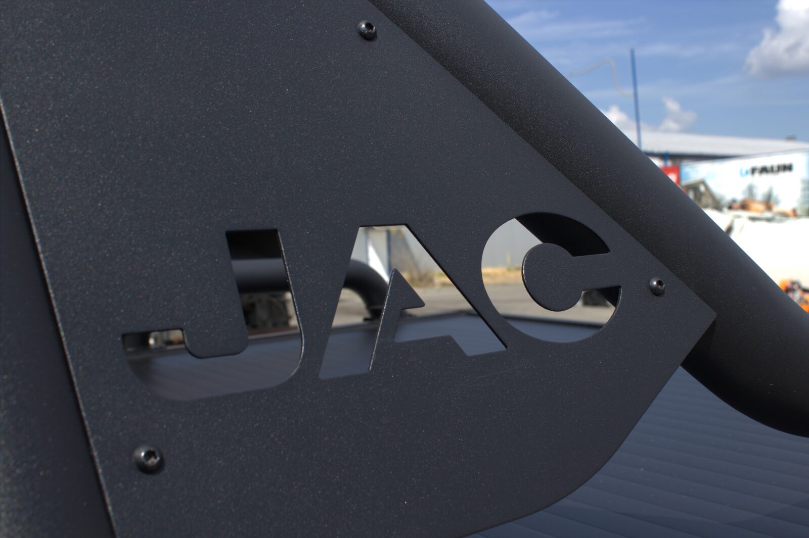 JAC T9 EV — electric pickup