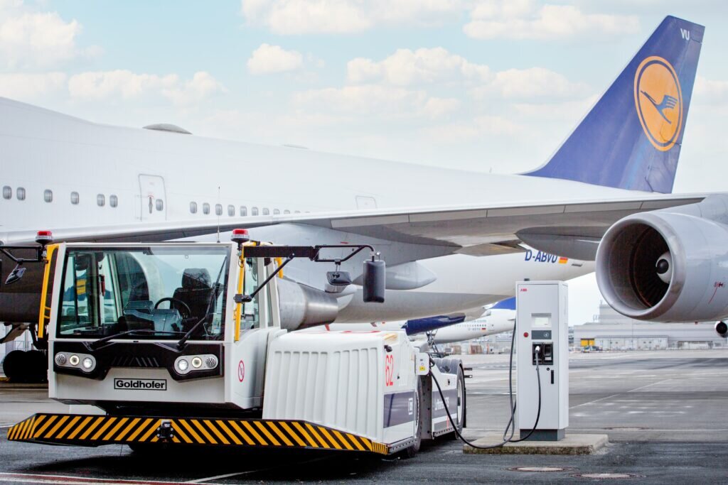 Airport equipment — Goldhofer